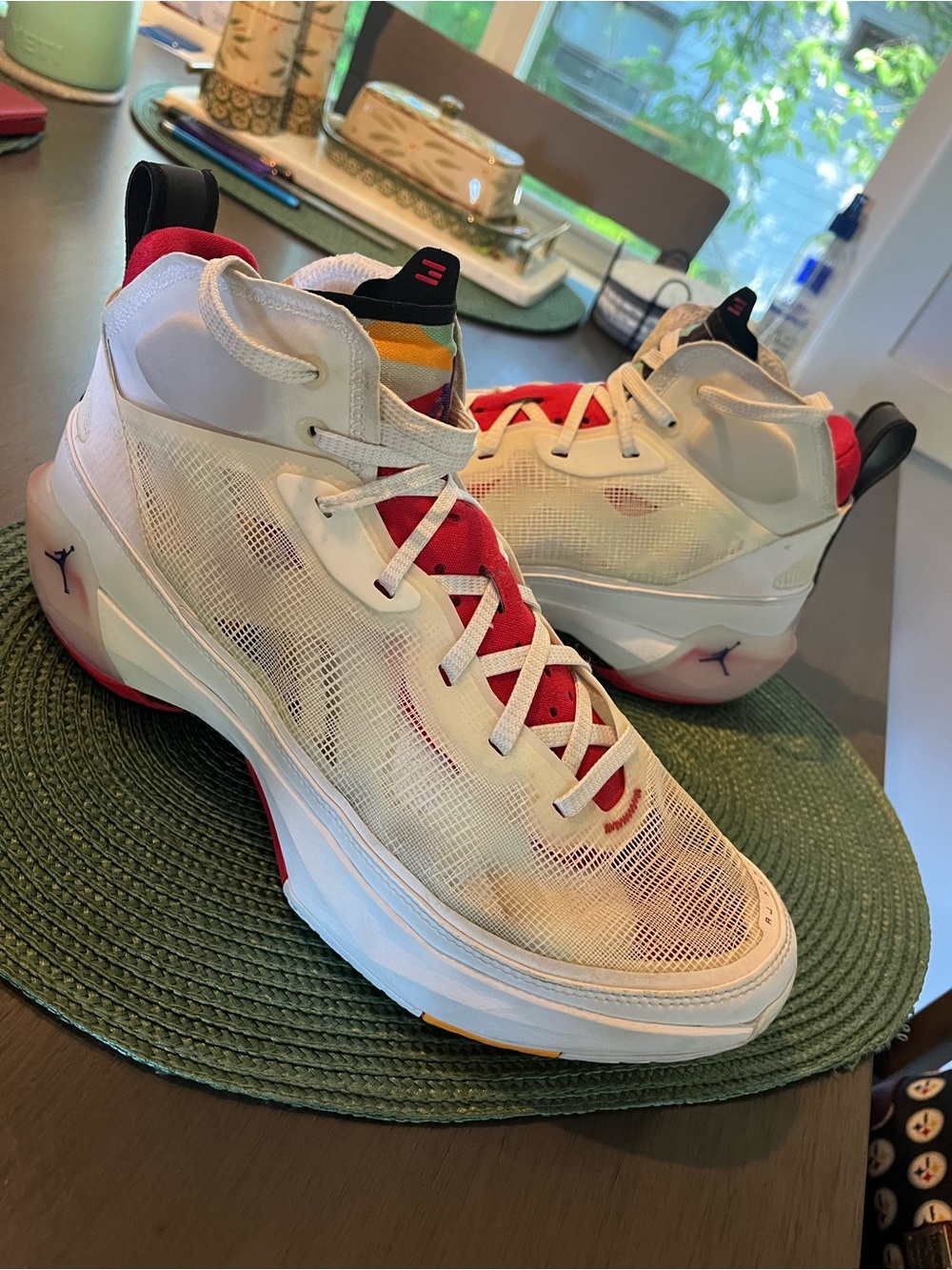 Jordan 37 Hare 2022 Sneakers Shoes Size 11.5 Mens